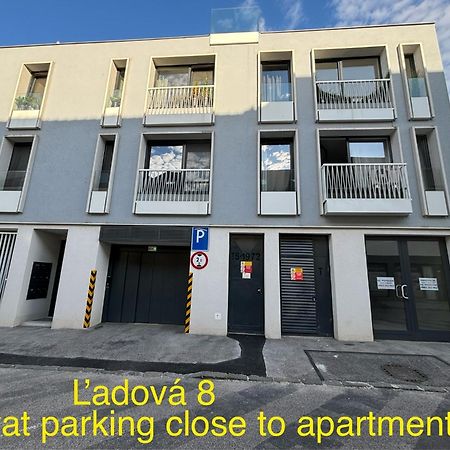 New Apartment 6 - Self Check In, Free Parking Pressburg Exterior foto